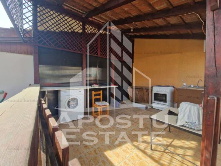 Casa individuala cu 3 camere,107 mp ,renovata recent ,Zona Aradul Nou