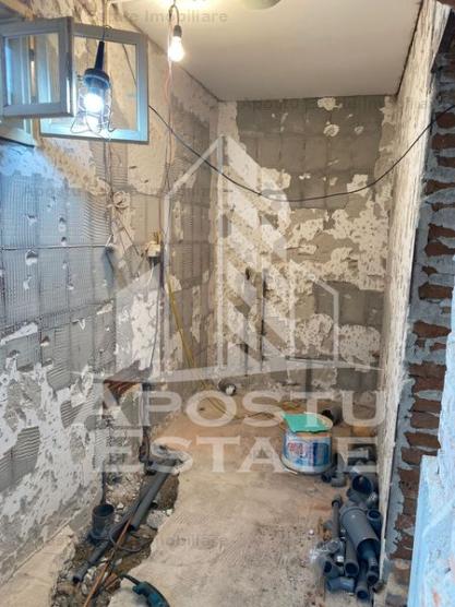 Casa individuala cu 3 camere,107 mp ,renovata recent ,Zona Aradul Nou