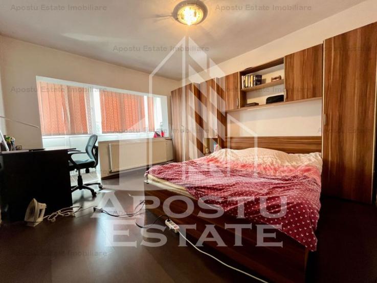 Apartament 2 camere , decomandat ,  zona Bucovina