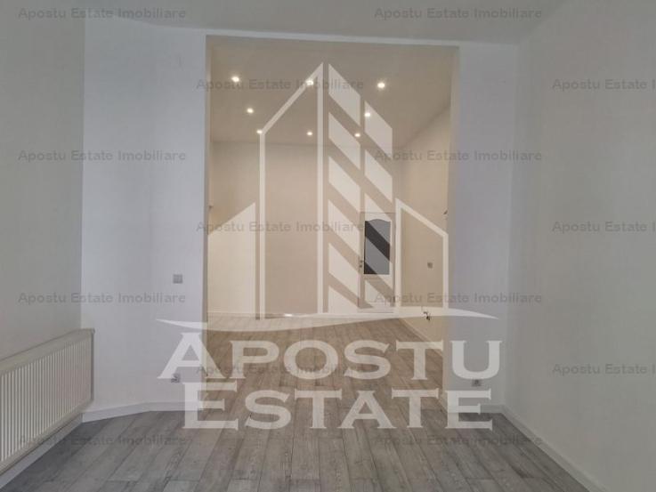 Apartament cu 4 camere si 2 intrari, 80 mp utili, Ultracentral