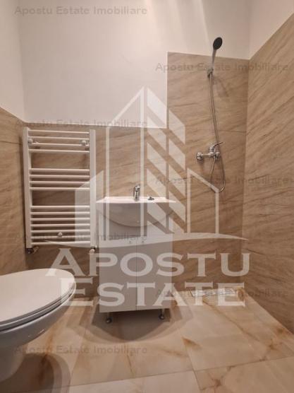 Apartament cu 4 camere si 2 intrari, 80 mp utili, Ultracentral