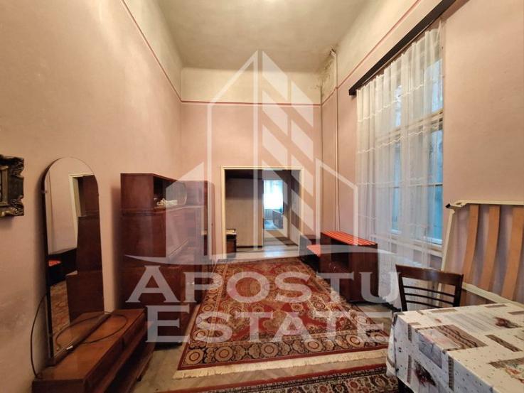 Apartament cu 6 camere, 230 mp, Ultracentral