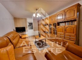 Apartament cu 3 camere, decomandat, centrala proprie, AC, zona Lunei