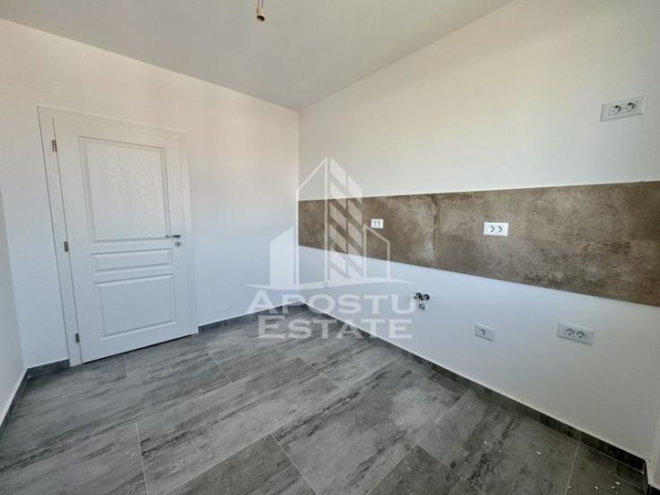 Apartament cu 2 camere, bucatarie inchisa, etaj intermediar, Braytim.