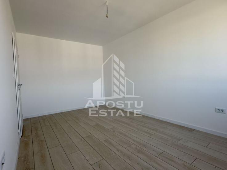 Apartament cu 2 camere, bucatarie inchisa, etaj intermediar, Braytim.