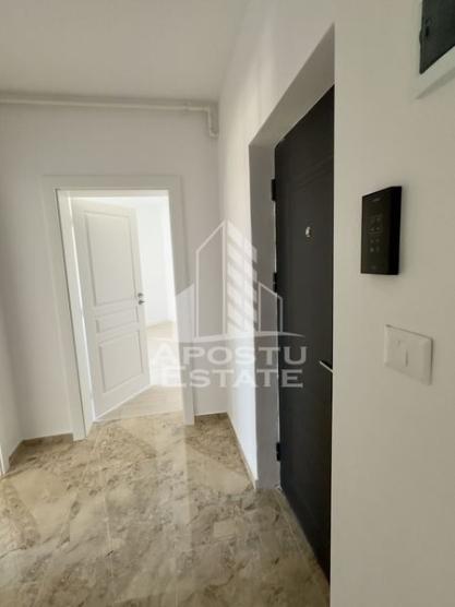 Apartament cu 2 camere, bucatarie inchisa, etaj intermediar, Braytim.