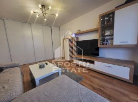 Apartament cu 2 camere, centrala proprie,  renovat, zona Aradului