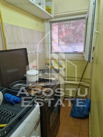 Casa individuala cu 4 apartamente si curte ,257 mpu ,zona Romanilor