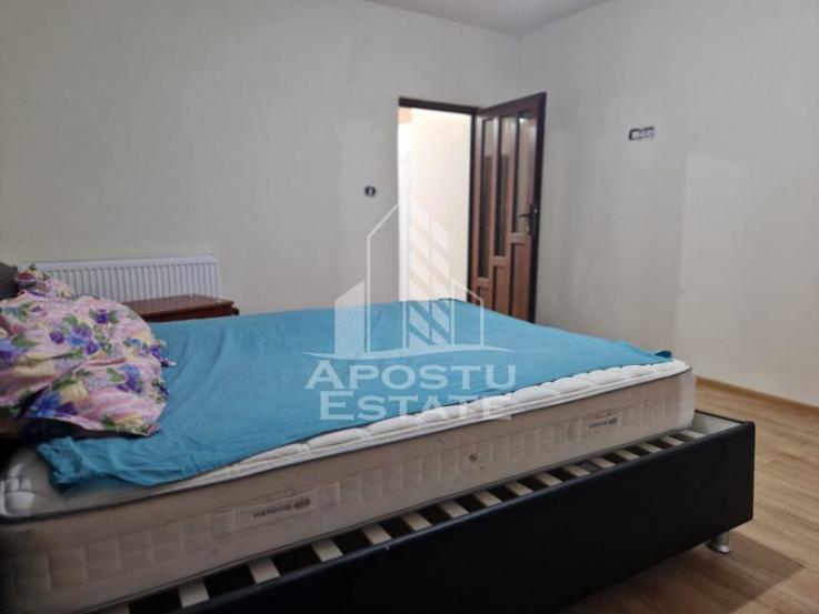 Apartament cu 3 camere ,80 mpu semidecomandat ,Parneava Pet Friendly