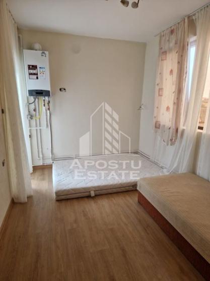 Apartament cu 3 camere ,80 mpu semidecomandat ,Parneava Pet Friendly