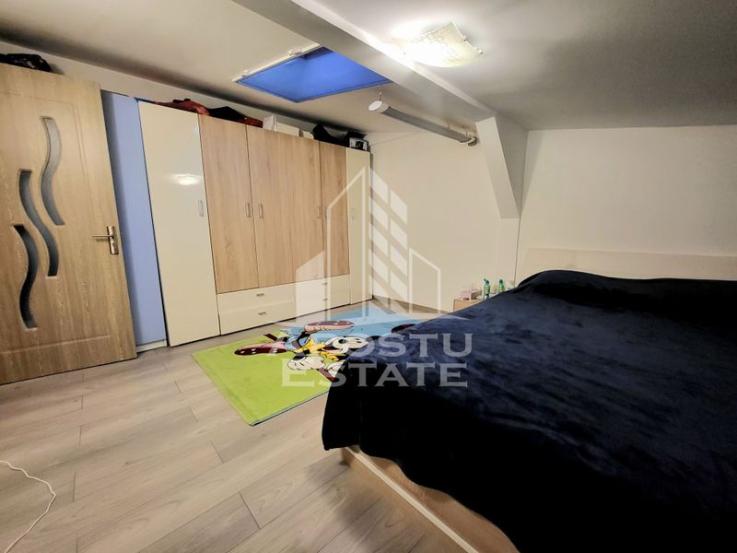 Apartament cu 3 camere, decomandat,  cu scara interioara, zona Lipovei