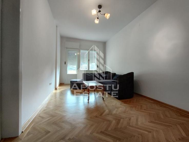 Apartament cu 5 camere 170 mp,  zona Ultracentrala