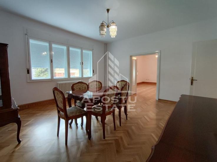 Apartament cu 5 camere 170 mp,  zona Ultracentrala