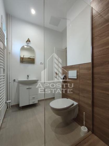 Apartament cu 5 camere 170 mp,  zona Ultracentrala