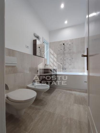 Apartament cu 5 camere 170 mp,  zona Ultracentrala