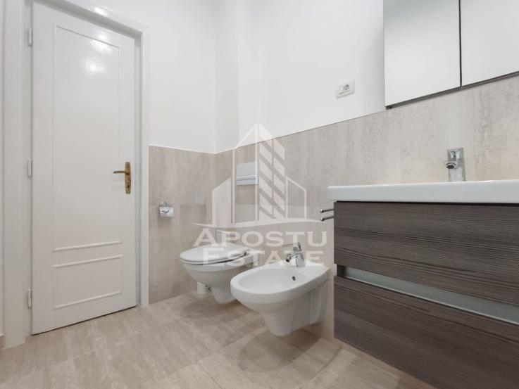 Apartament cu 5 camere 170 mp,  zona Ultracentrala