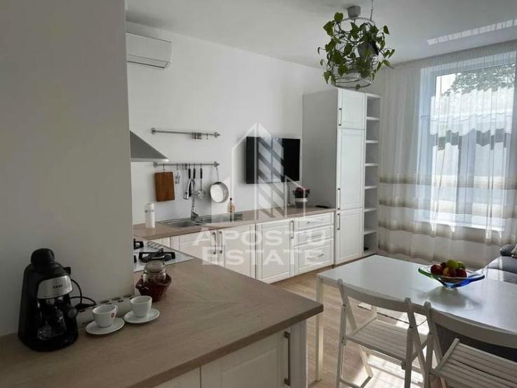 Apartament superb, mobilat si utilat, 50 mp,  Ultracentral