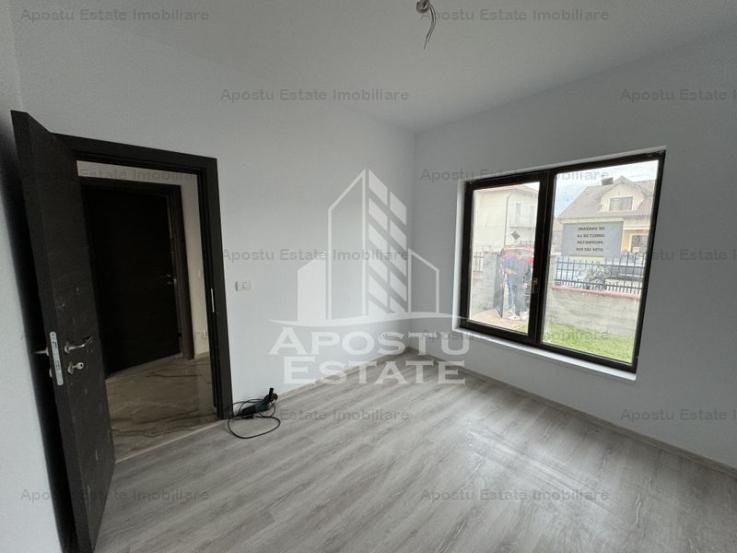 Duplex situat Central cu 4 camere si 3 bai in Mosnita Noua