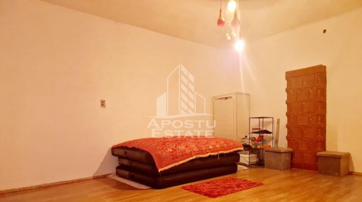 Apartament cu 2 camere la curte comuna,75 mp,Parneava COMISION 0 %