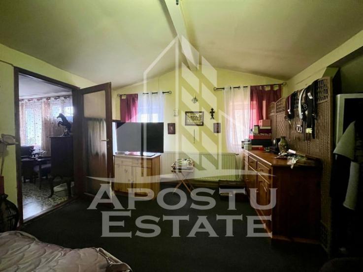 Casa cu 6 camere, pe doua nivele, zona Lipovei, Timisoara