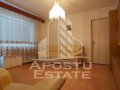 Apartament 2 camere,  semidecomandat,  zona romanilor