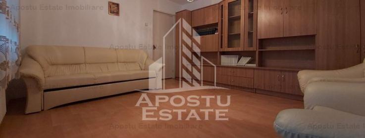 Apartament 2 camere,  semidecomandat,  zona romanilor