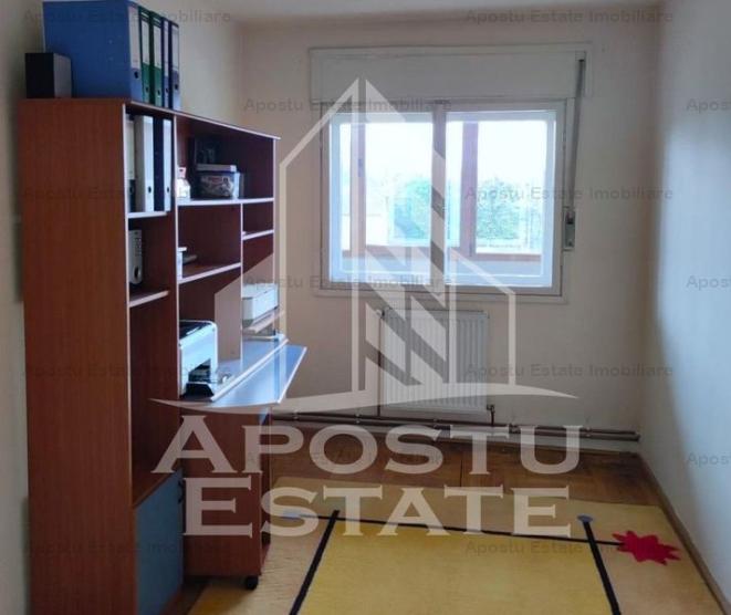 Apartament 4 camere decomandat zona Centrala