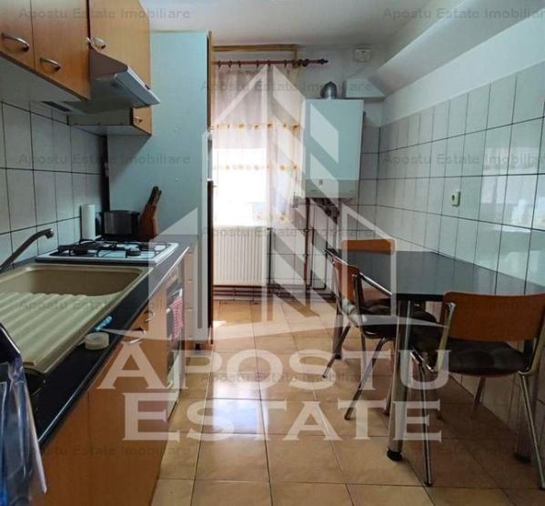 Apartament 4 camere decomandat zona Centrala