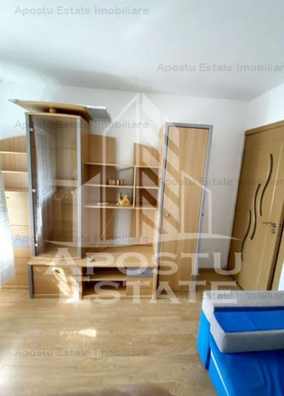 Apartament cu 2 camere decomandat 76 mp,centrală proprie,zona Alfa