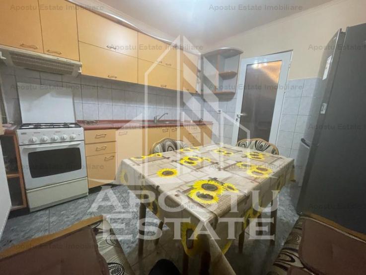 Apartament cu 2 camere 50 mpu,zona Confectii