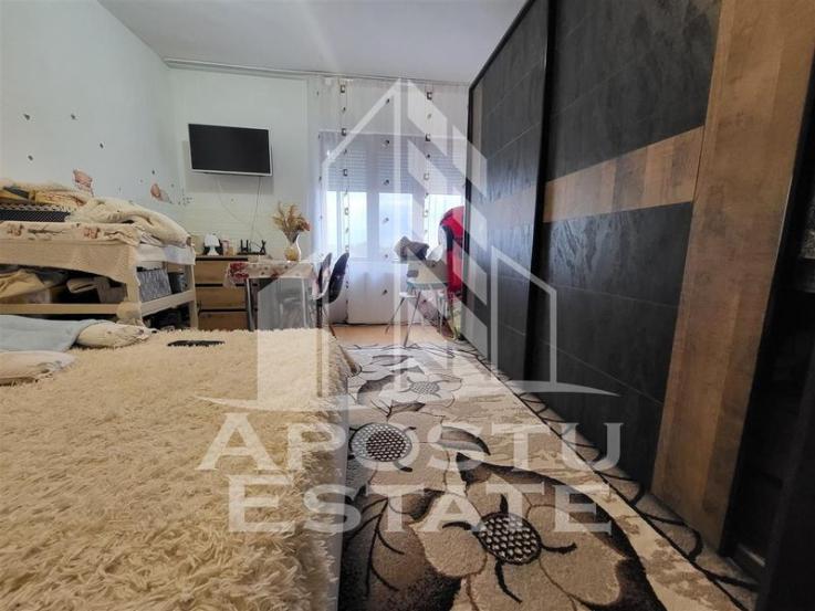 Apartament cu 1 camera, etaj intermediar, langa Iulius Mall