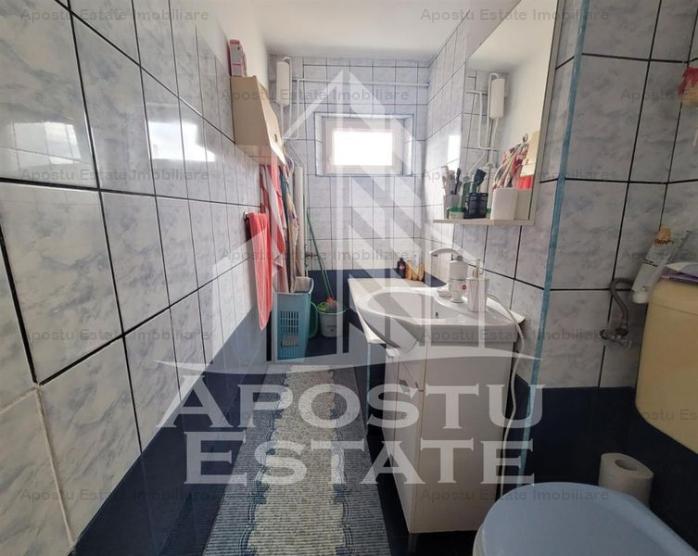 Apartament decomandat cu o camera, zona Complexului Studentesc