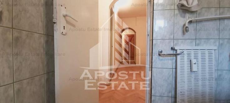 Apartament cu 3 camere 86mp decomandat zona Micalaca