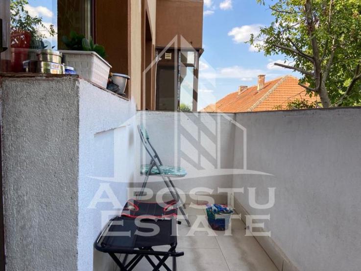 Apartament 3  camere intr-un bloc nou de 50 mp