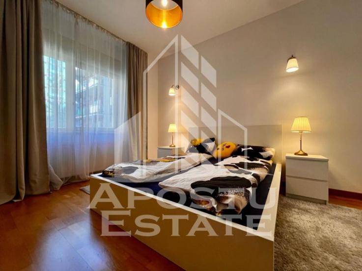 Apartament 3 camere, ultra spatios, parcare privata, Take Ionescu