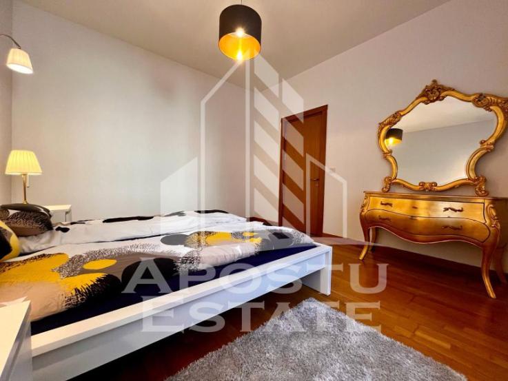 Apartament 3 camere, ultra spatios, parcare privata, Take Ionescu