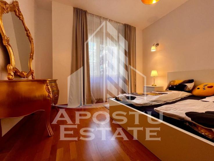 Apartament 3 camere, ultra spatios, parcare privata, Take Ionescu