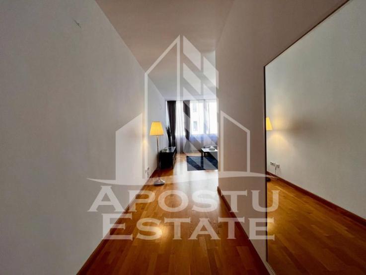 Apartament 3 camere, ultra spatios, parcare privata, Take Ionescu