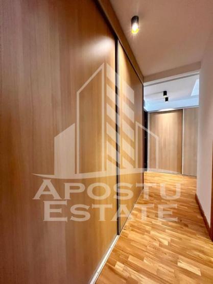 Apartament 3 camere, ultra spatios, parcare privata, Take Ionescu