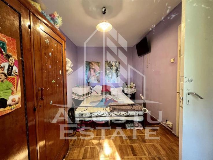 Apartament 2 camere, etajul intai, Complexul Studentesc