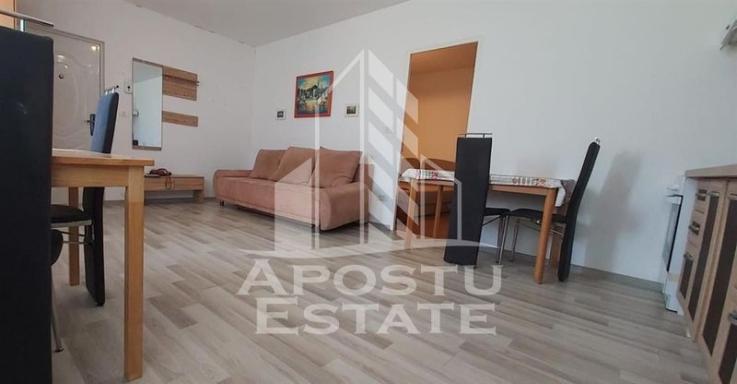 Apartament cu 2 camere  la casa Zona Intim