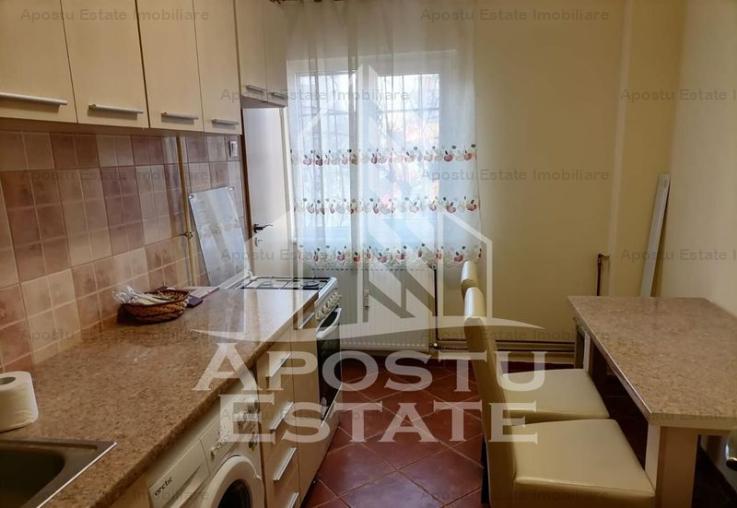 Apartament 2 camere  zona Alfa renovat si mobilat complet.