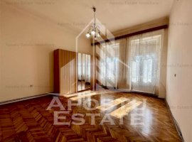 Apartament 2 camere, centrala proprie, etajul 1