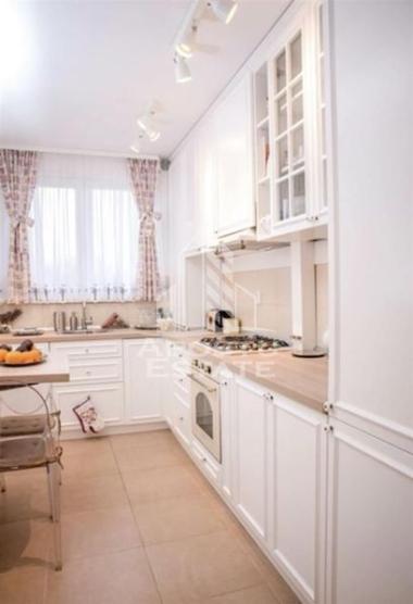 Apartament cu 2 camere decomandat zona Lipovei