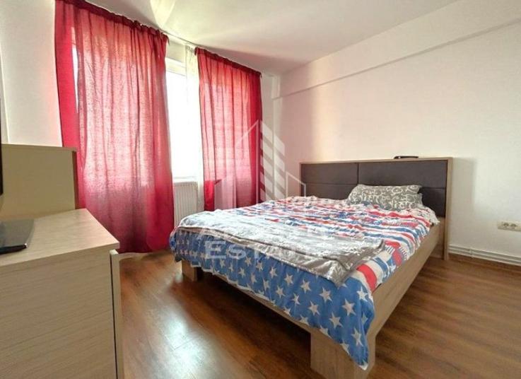 Apartament 3 camere, decomandat, zona Ultracentrala