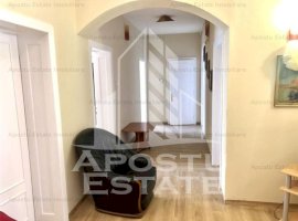 Apartament pretabil pentru birouri sau cazare zona Calea Sagului