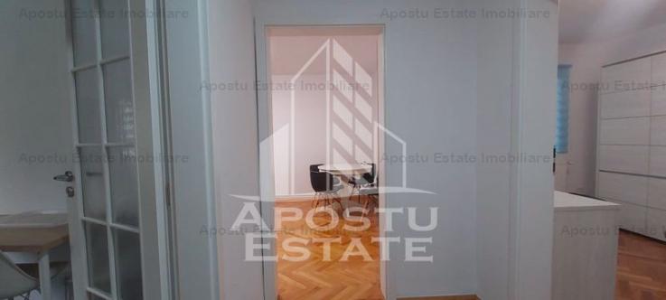 Apartament cu 3 camere  decomandat in zona Maranata