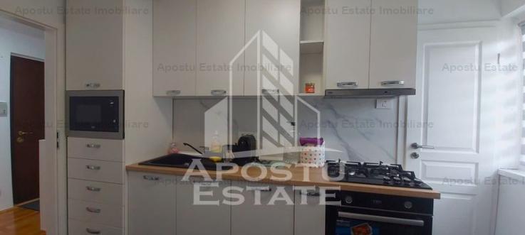 Apartament cu 3 camere  decomandat in zona Maranata