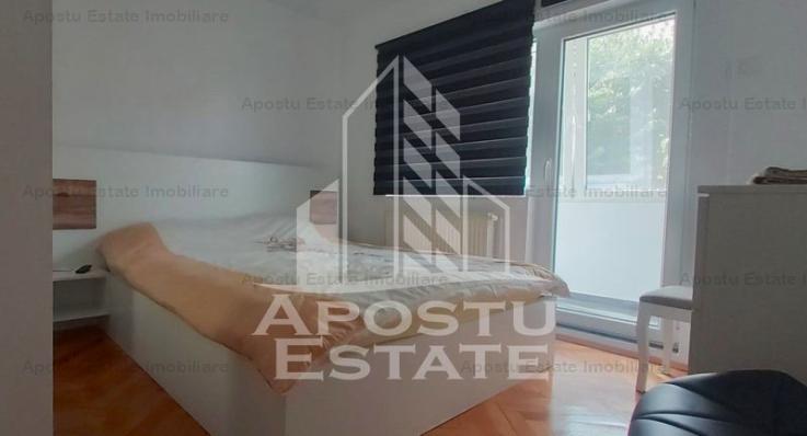 Apartament cu 3 camere  decomandat in zona Maranata