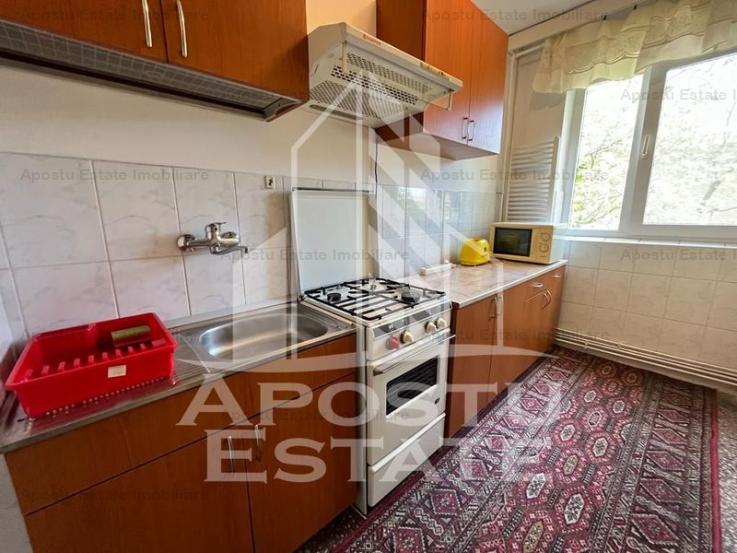 Apartament 2 cameresemidecomandat Zona Piata Doina